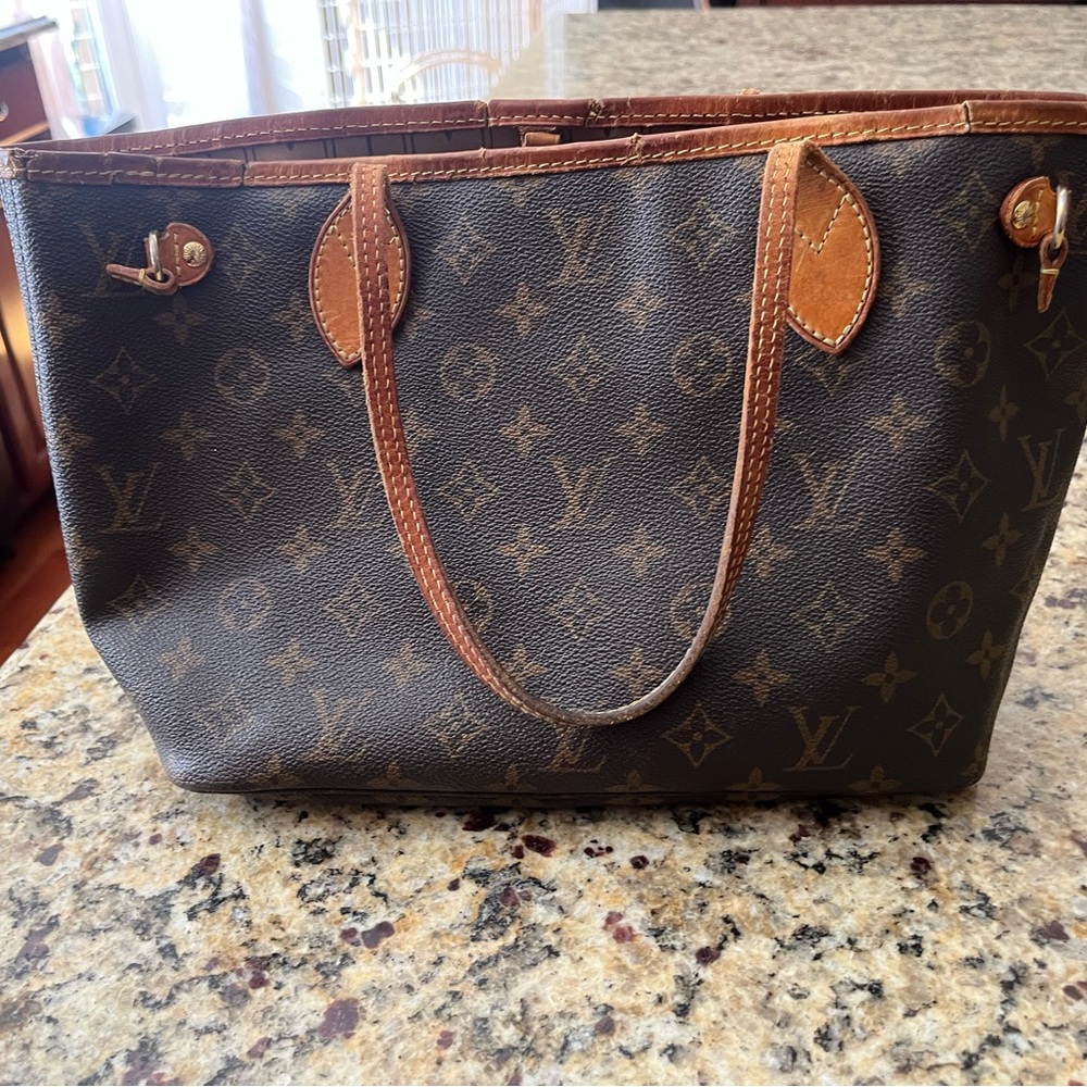 Authentic LV  Neverfull
